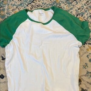 No Boundaries Green and White Short Sleeve Tee
